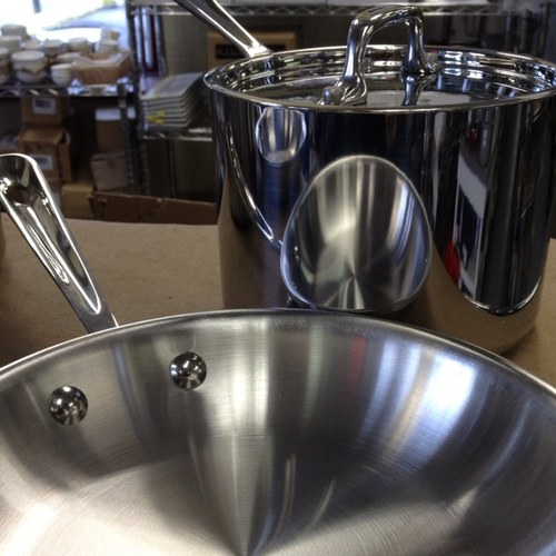 Kitchenware and restaurant supply.
Tel: 905.523.5250