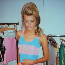 @IVictoriaEim isMyOtherTwitter.Look AlwaysUP And Never Look Down.Girl Who LoveS Fashion,Can Speak LB Russian:)