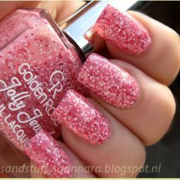 Daily updated blog. Reviews, previews, nail art, lifestyle, DIY and a touch of fashion. Written in Dutch and English