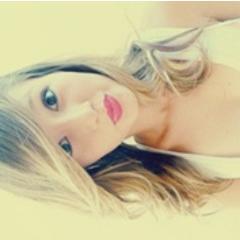 - FELIZ .    isso basta.  ((: