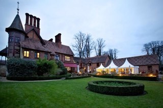 Great Places Bucks showcases great places to experience in Buckinghamshire - to stay, to eat, to drink, for families, culture and weddings.