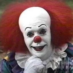 El payaso asesino mas famoso ,no quieres un globo ?