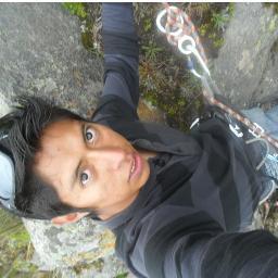ser una persona destinada a hacer loque quiere y lo que se propone sin miedo ante nada y descifrar los valores mas importantes que te puedan hacer como un ser h