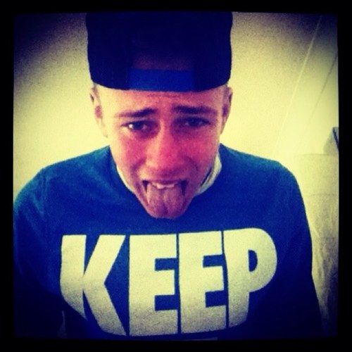 Instagram- @max_houghton