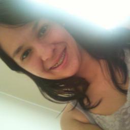 Agrado alguns, naturalmente outros vão detestar
Mais eu faço por mim, errado é se eu mudar pra te agradar ♪
