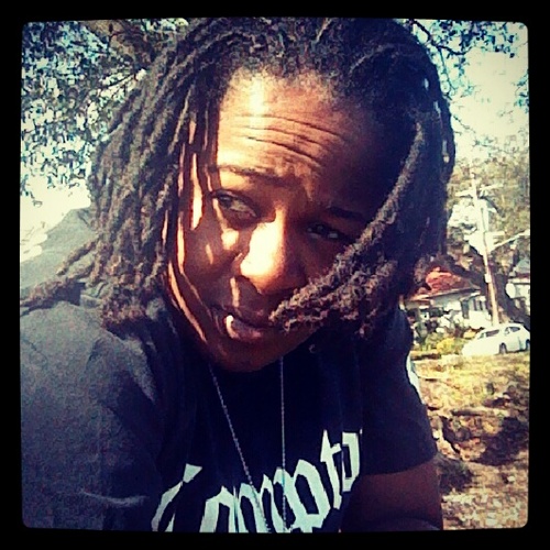 its_chol's profile picture. Welcome to my world :-)