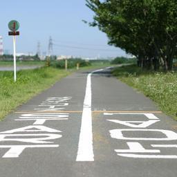 一歩先行けば違う世界が見えてくる？ 役に立つようなツイートを心がけます。 フォローはお気軽に♪ IPO実務経験者／焼酎は黒糖派／ダイエット挑戦中