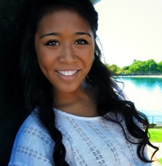 monicapostor's profile picture. 