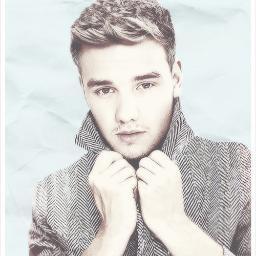 liam james. 19. bi. single.