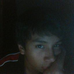 ! Mi pin 21F5E90E mira ps te voi a decir como funciona si me seguis yo te voi a seguir y escucho musica clasica ! XD 8=D