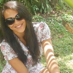 meu nome e marcella tenho 17 anos..e sou fanatica na banda calypso te amu te mais