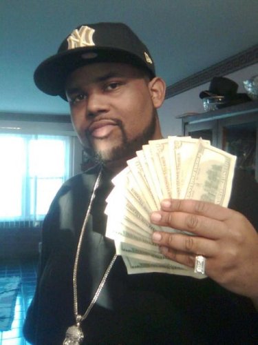 hip hop artist from atlantic city nj. bringing you a fresh prespective on hip hop.