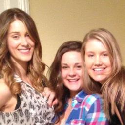 MelanieRoseK's profile picture. 