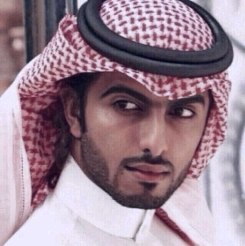 [ ْآﻟـّﻮﻃﻦْ ] ﺣـﻀﻨﻚ ! ْوآﻧــَﺂ ﻣﻦْ دونّ آﺣﻀـﺂﻧﻚْ ﻏﺮرﯾـﺐ