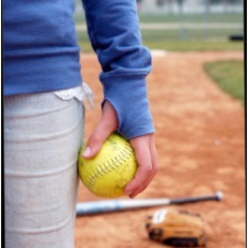 I get high off the game. What else is to it? im a Softball Junkie. #teamsoftball