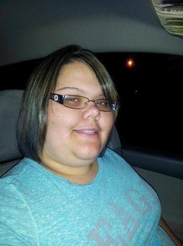 Heyy!! The name is Melissa, Im currently engaged to my bestfriend Derrick Clark... :.Live:. Laugh:. Love.: