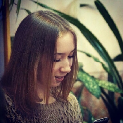 Elearsana's profile picture. 