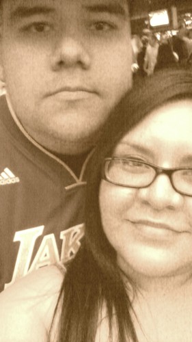 chelle2866459's profile picture. happily married and enjoying my small family... I'm a lil ol skool mixed with new: need I Love Lucy, just don't mess with my Lakers... EVER.