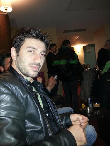 Thinksmart1976's profile picture. 