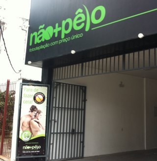 Faça como todo mundo, Evolua para a Fotodepilação. Aguardamos você em nossa unidade. Antônio Barreto 1039, entre Alcindo Cacela e 14. Tel: 3246.8044 - 8896.5051
