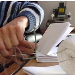 Acreditata ca furnizor de servicii sociale oferim sanse copiilor si tinerilor cu dizabilitati acces la educatie, terapii si consiliere prin centrul de zi MARINA