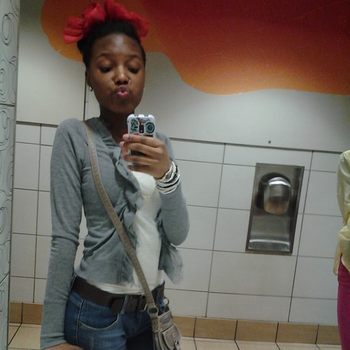 MY way  or the mf'in HIGHWAY                               Stupid gets what STUPID does!!!!!!!
