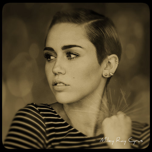 Hi, my name is Alex Bens,I was born on July16,I live in the USA,LA,ca,heading the fan club @MileyCyrus / @ClubeFollowBack my sis @V_Bens