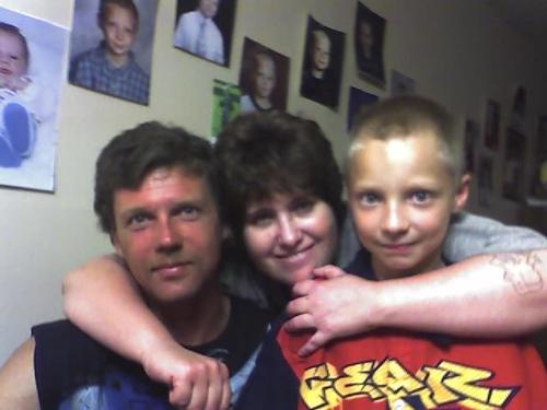 am a 34 yr old mother of 3 boys. who still loves and will always love NKOTB and my # 1 love in my like if my hubby