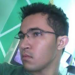Cursando Sistema de Informação, Desenvolvedor web, entusiasta de software livre, além de gostar de repassar tudo que sabe, ama novas tecnologias.