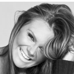 Free spirit designer! Icelandic nature child, boho soul, mermaid, best-selling author, entrepreneur and a perfumista! Founder of Gydja!