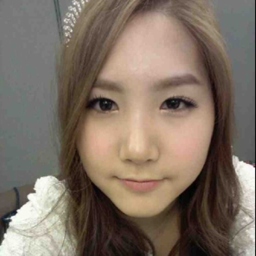 Hi!!! everyone I'm Hong YooKyung From A-PINK I'm Just botThai not real .|| ❤@LMin_Btobth ❤