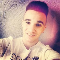 JorisRozay's profile picture. Smokin Weed like your Mothafuckin cigarett'