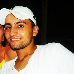 ‎Pai, quero diluir minha vida em ti
Ter as minhas veias cheias de unção
Viver só você, e morrer completamente pra mim... (8