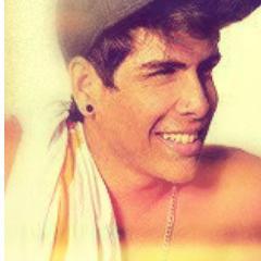 Ciúmento,chato,lindo e da @lays_awwn :*