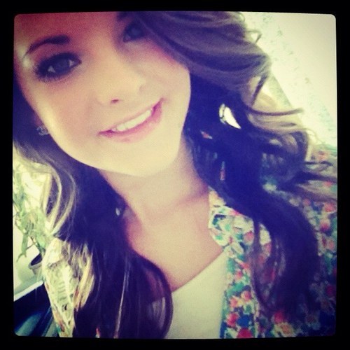 im not brooke hyland but is my favorite dancer in the show dance moms go brooke