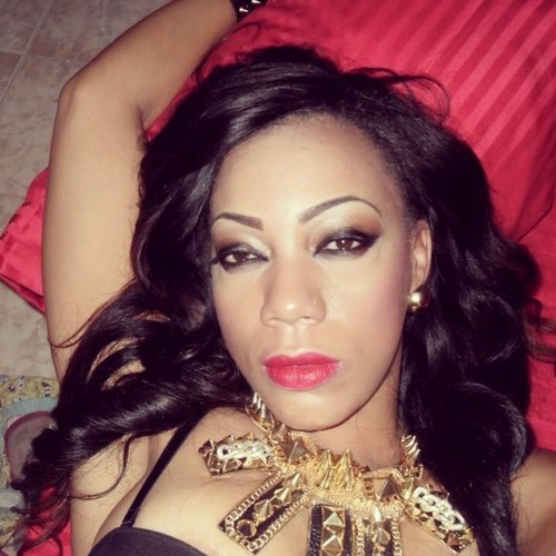 t_red99's profile picture. 