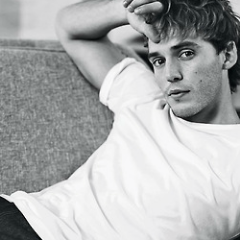Here to hump @ZealousArcher. The queen of my heart and sugar cubes. |MC|RP|Taken| #FatnissAndFattnick