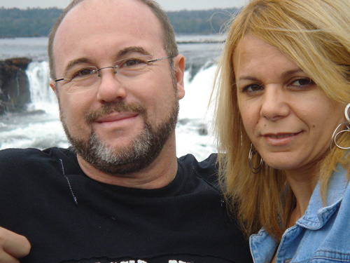 Sou engenheiro e consultor de empresas no segmento de gestão estratégica e pessoas