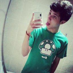 17 years, dating, funny, cute, ugly and point ♥ Dating the @Buzz_Gmms ♥
http://t.co/mjo3aWTZYk