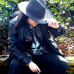 ✝Goth ● Gamer ● Programmer ● Dark Lord of the Sith *shifty eyes*✝ My personal twitter for all my random interests, check my professional twitter @DanielNBest