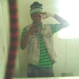 Aint to much to explain really i like bitches weed an love dat check an less u come between daat den we bool & FOLLOW Me on Instagram @Iamkiddmalique