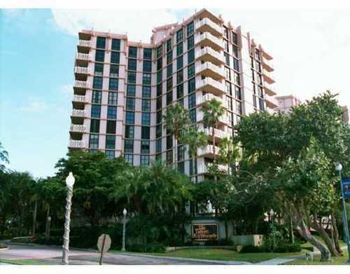 Pinula22's profile picture. Luxury Real Estate Agent, Specializing in Miami Beach, Coconut Grove, Coral Gables, Key Biscayne, Florida