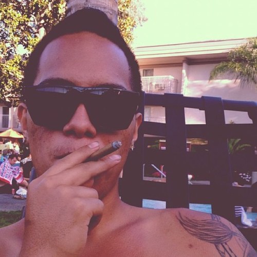 MattayMoe's profile picture. WVC Football #1⃣5⃣ Hawaii Made,Cali Dreamin.
Trynna get my mama out the hood #FOE