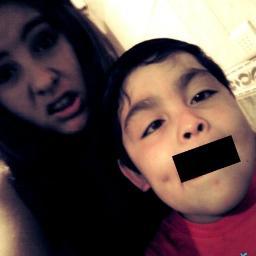 Hola Me Llamo Solange Tengo 13 Años. 
http://t.co/64KWDrI6dG
http://t.co/9iHhb4lvrU