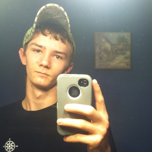 TheShoeKidd's profile picture. I love my dipp women and my bro if u dont like me fine dont waste my time