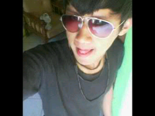 KevinKevingaul's profile picture. Pergi dari kehidupan yg kaya tai