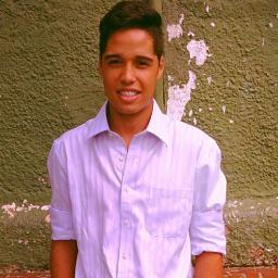 ( Jogador do MAC ) Aquele Mlk Da Hora de sorriso Facil . Feliz , Alegre , Determinado , sonhador , Guerreiro & Ousado !
