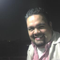 Exitoso hombre de paz, papá de Valentina, Sara, Oriana y del valiente Sebastián Alejandro sobreviviente de la UCIN bendecidos por Jehová  de los ejércitos.