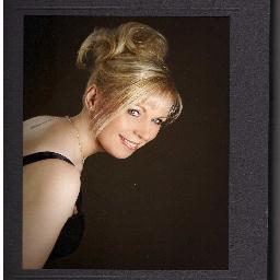 Lucky owner of 2 beautiful daughters and many good friends!
Love a good giggle xx