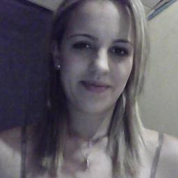 Não me descrevo,não me limito, me conheça pelo que sou, não pelo que os outros dizem.